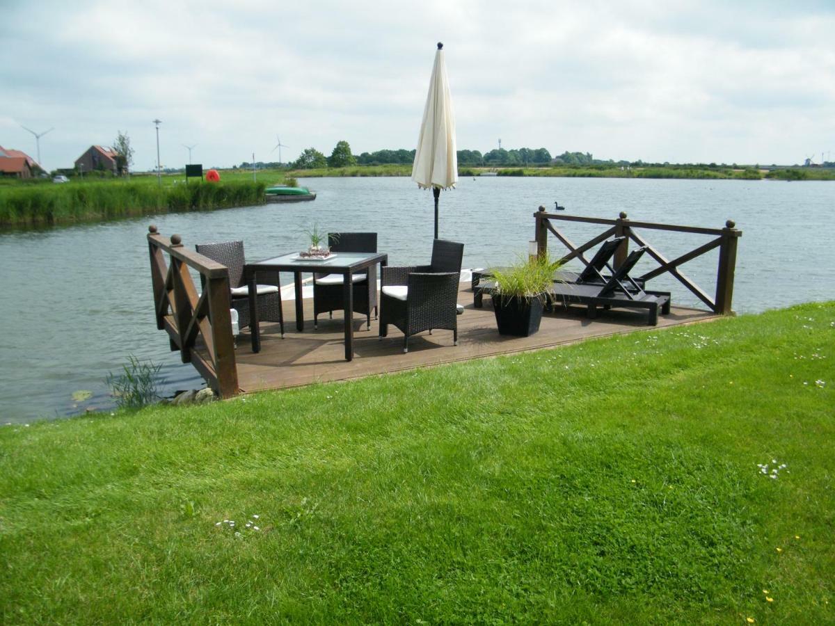 Gastehaus " Schone Aussicht " Apartment Neuharlingersiel Exterior photo